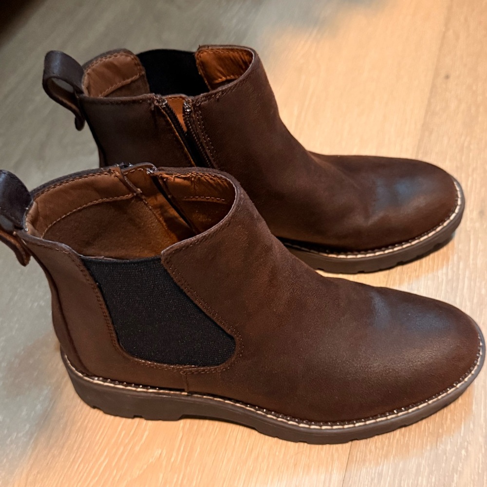 Chocolate Brown Chelsea boots - Eurosoft